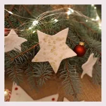 Wollige Adventsfreuden – Kreativer Adventskalender mit 4 Türchen Wollige Adventsfreuden – Kreativer Adventskalender mit 4 Türchen